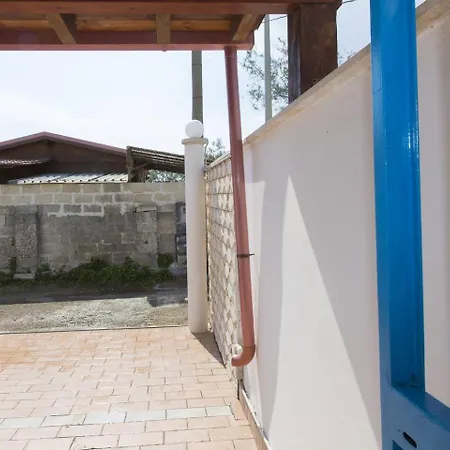 Villa Azzurra Con Piscina E Con Vista Mare Fronte Specchiarica Di San Pietro In Bevagna