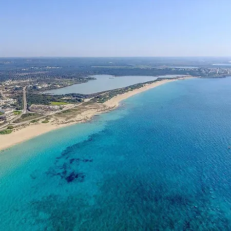 Azzurra Con Piscina E Con Vista Mare Fronte Specchiarica Di San Pietro In Bevagna