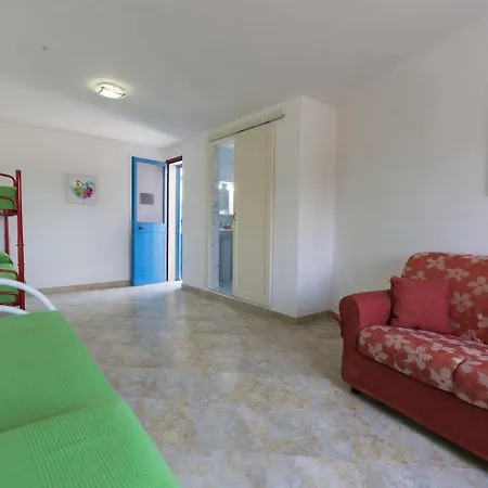 Villa Azzurra Con Piscina E Con Vista Mare Fronte Specchiarica Di San Pietro In Bevagna Torre Colimena