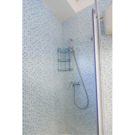 Villa Azzurra Con Piscina E Con Vista Mare Fronte Specchiarica Di San Pietro In Bevagna