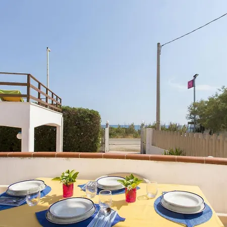 Villa Azzurra Con Piscina E Con Vista Mare Fronte Specchiarica Di San Pietro In Bevagna Torre Colimena
